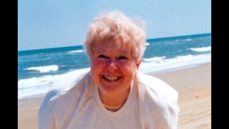 Carolyn Fay Booth Archer